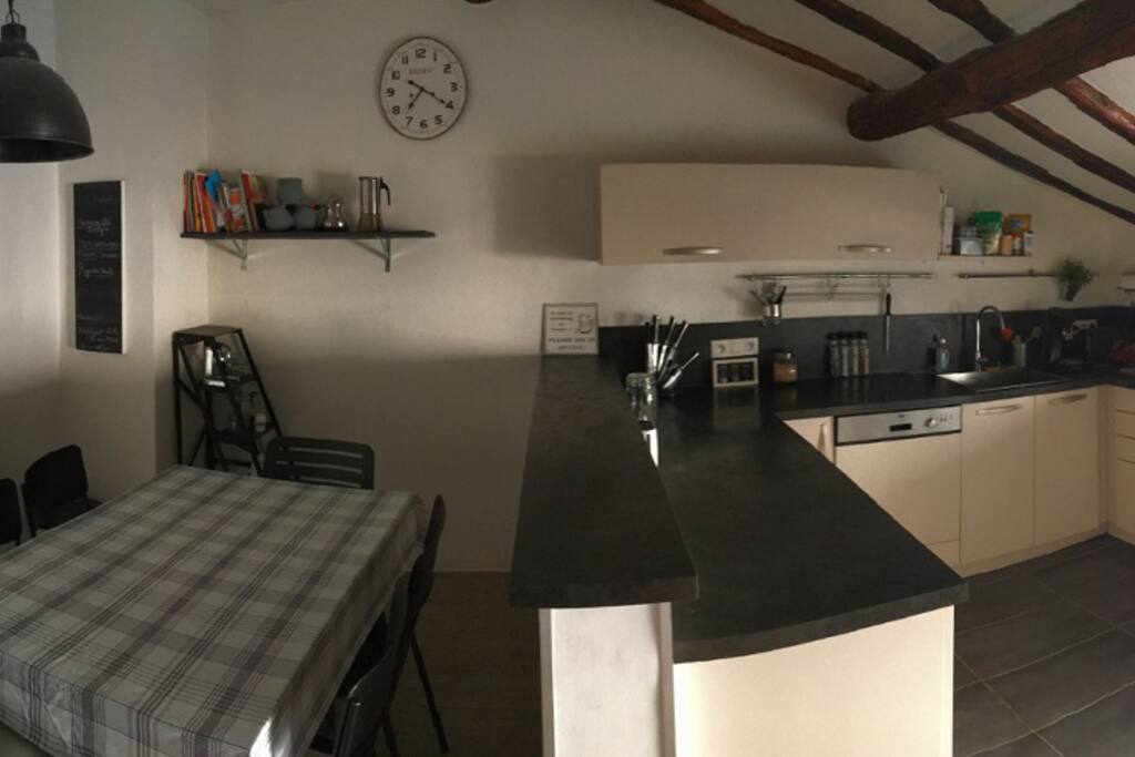 Cuisine équipée (lave-vaisselle...)
