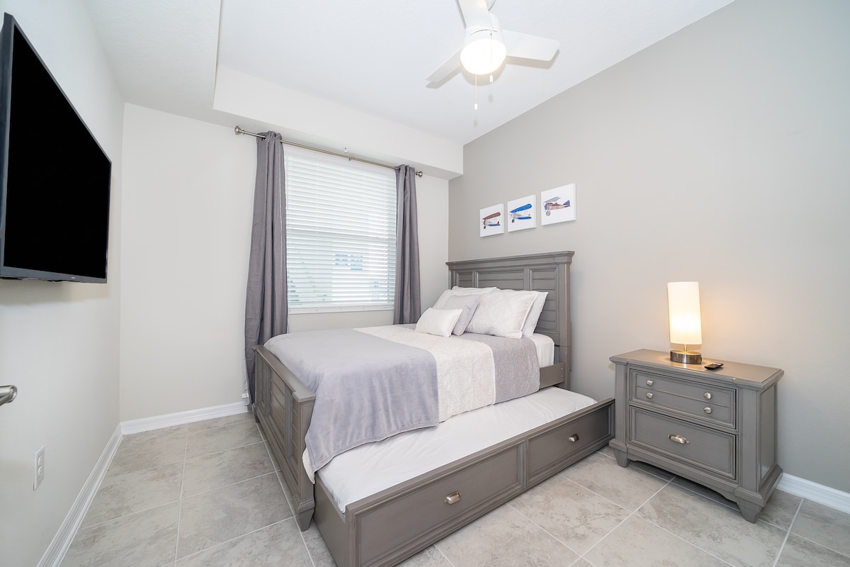 Dormitorio 2, disfruta de 3 camas aquí con una cama extraíble.