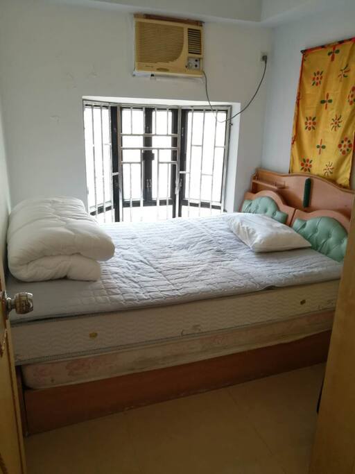spare room with brandnew mattress and m-pad