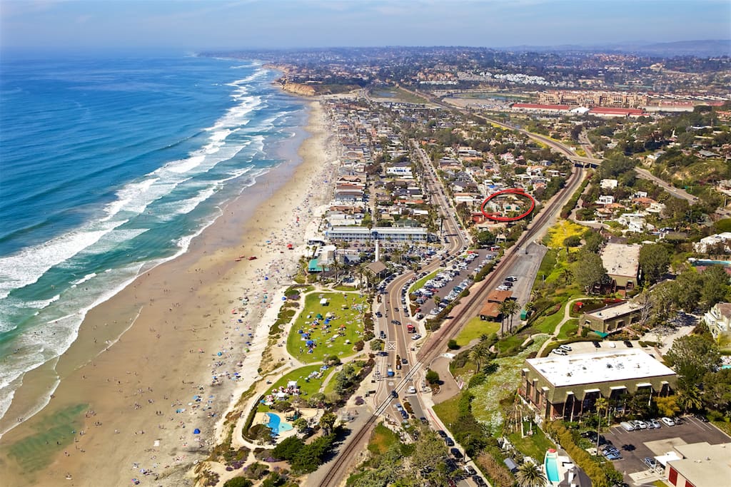 Fabulous Del Mar condo Across street from Beach! Condominiums for