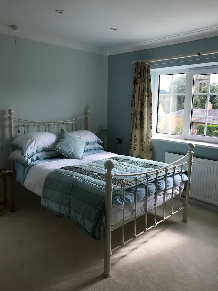 ห้องนอนใหญ่