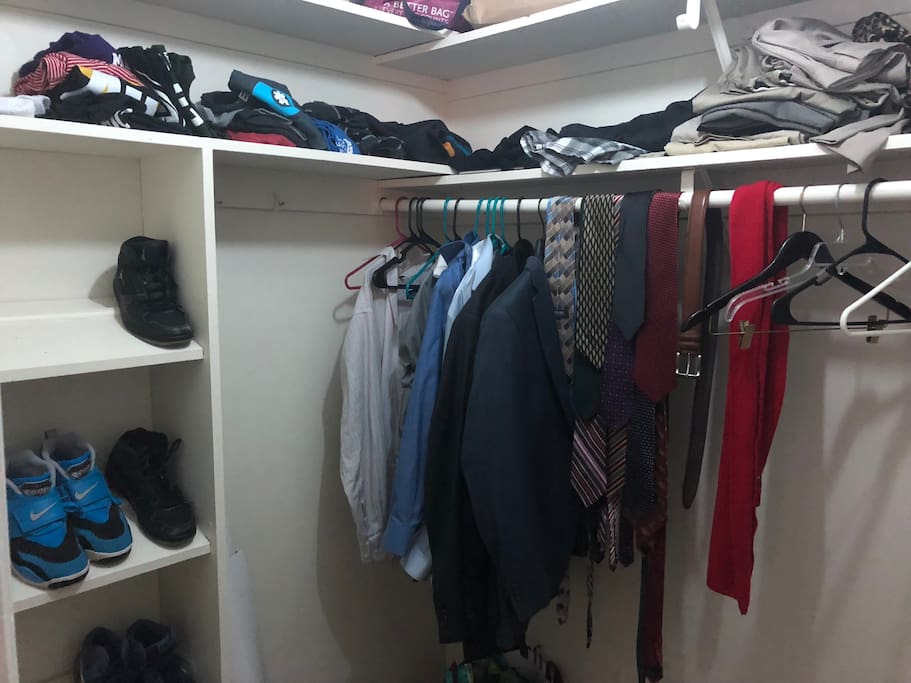 Walk-in closet