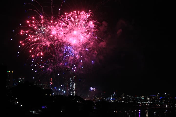 Great Harbour house for 6 – close to City. gallery image 4