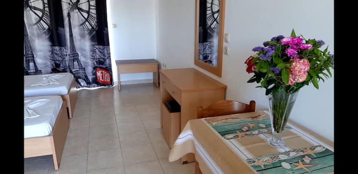 Big And Very Clean Rooms With Free Parking - Rhodes