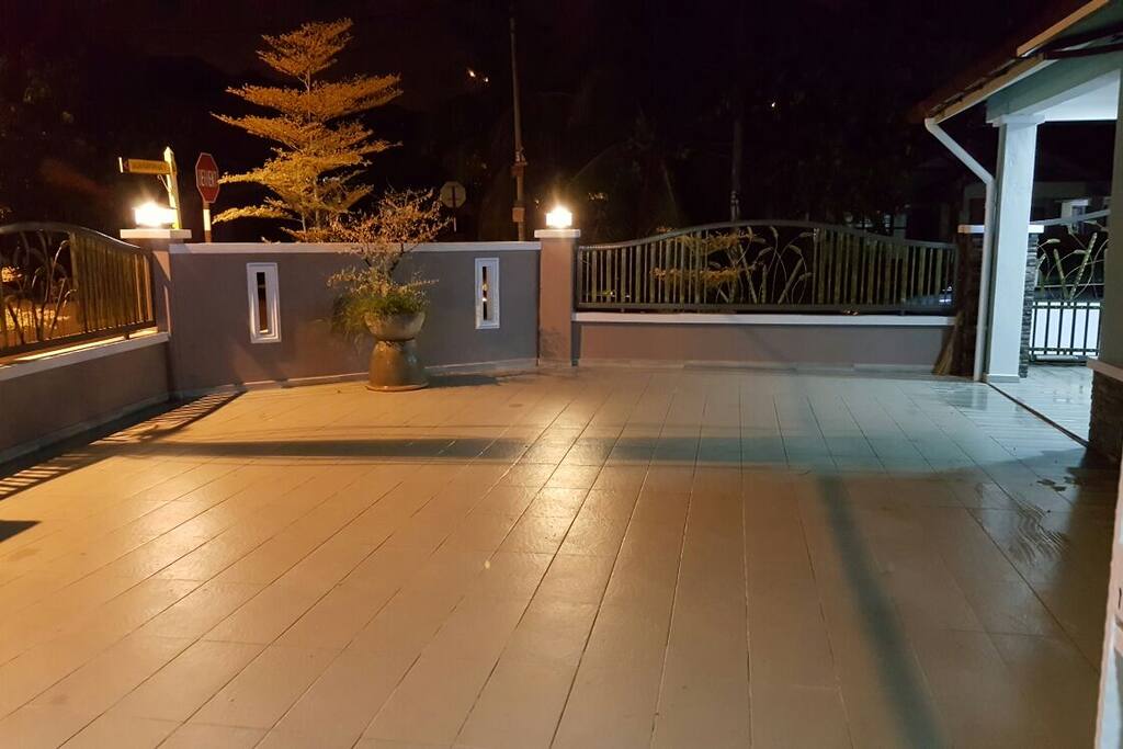 Large Parking Area