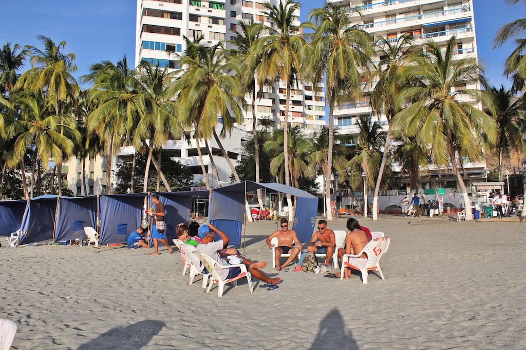 Al frente de la playa más visitada de Santa Marta, El Rodadero