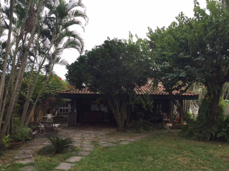 Jardim e varanda