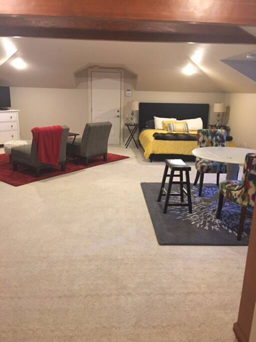 Pic of front door/space from bathroom door