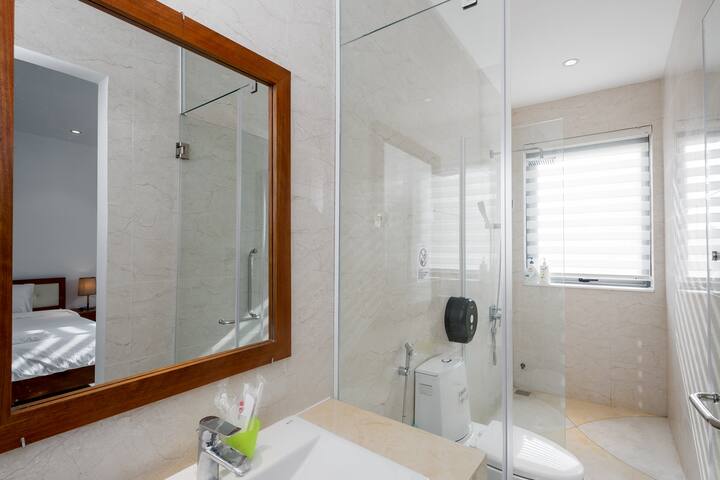 Hình ảnh Phòng tắm đầy đủ 5 1