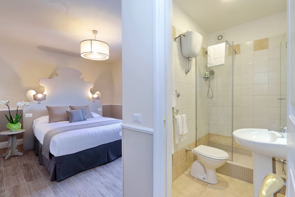 ROOM2 AND BATHROOM ENSUITE
