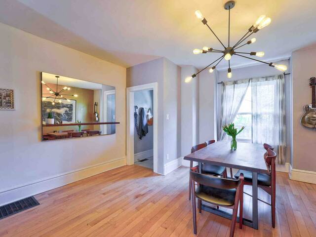 Cute House In Golden Area gallery image 5