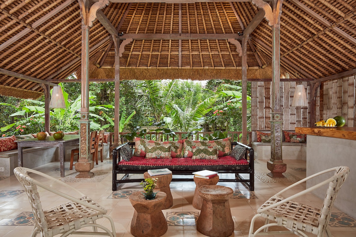 Rental unit in Ubud · ★4.76 · 1 bedroom · 1 bed · 1 bath, comparabile Airbnb