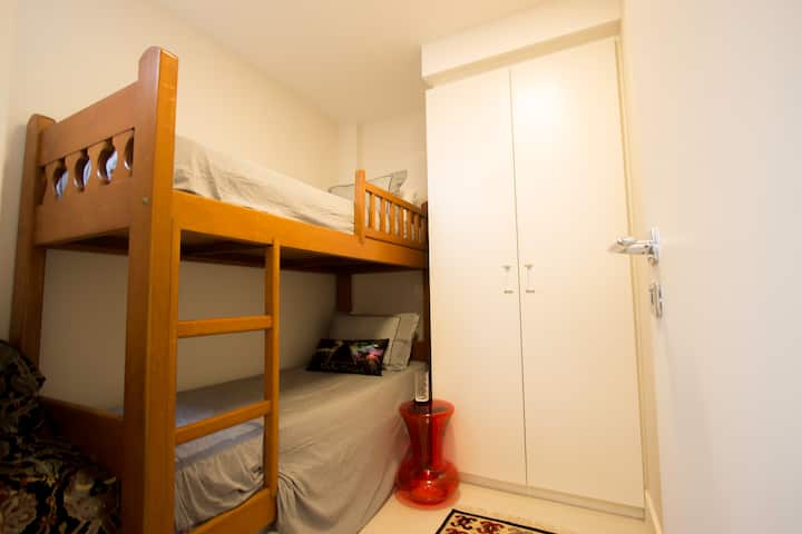 chumba cha ziada cha kitanda
