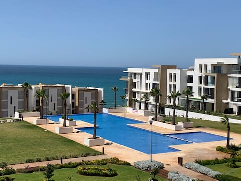 Beautiful apartment in front of the sea, 3 bedrooms, near ESSEC