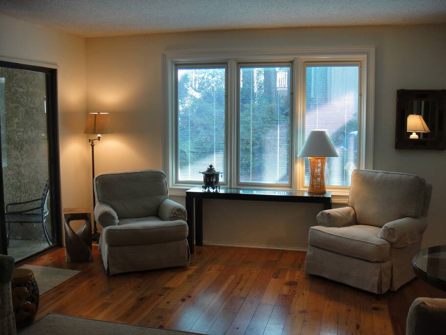 Living room overlooking pool