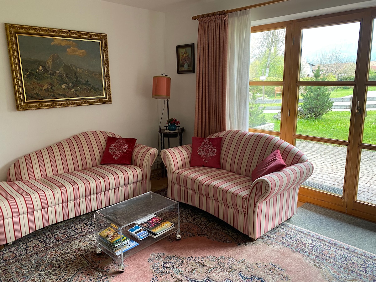 Top performing Airbnb: Best location - with mountain views, quiet and central in Ruhpolding