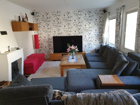 Popular Airbnb listing: Modern villa with 6 rooms in calm area in Farsta