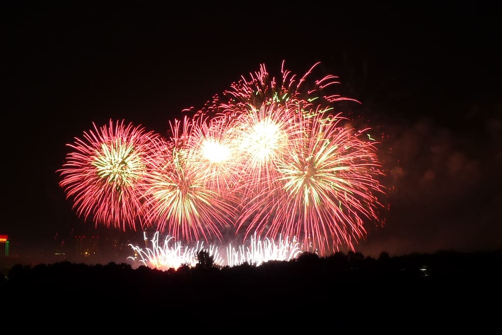 state holidays fireworks (view from the balcony)