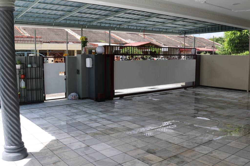 Front porch area for parking