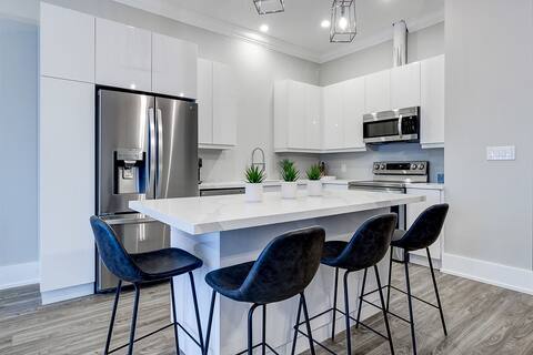 New Modern Townhouse Welland