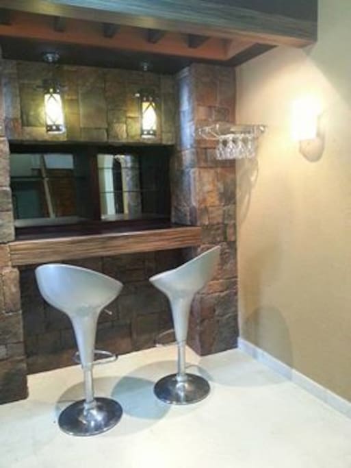 Cozy Bar (public area)