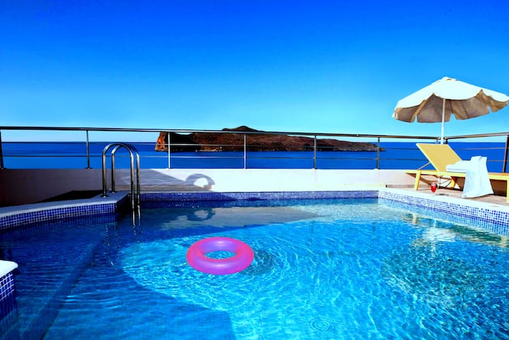 Sandy Point Villas (II) – Chania BeachFront