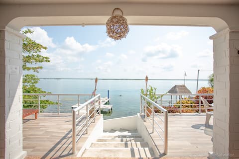 Cuarto en Casa Sol y Luna, vista y acceso a laguna