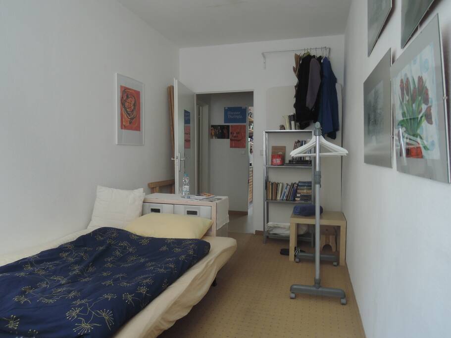 Blick in das Zimmer / View into the room.