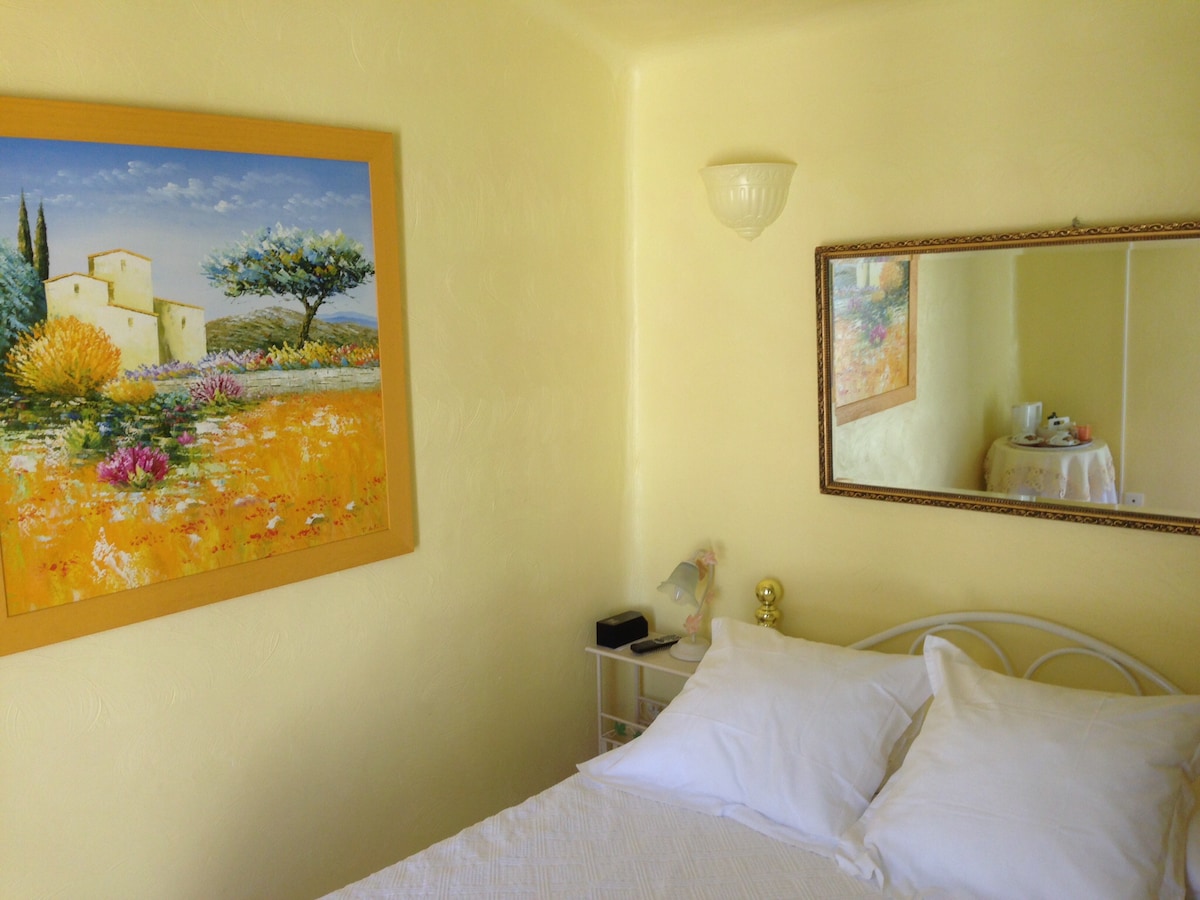 Annuncio Airbnb popolare: Wild Thyme.
Pool studio
Private, secure, tranquil. a Sérignan