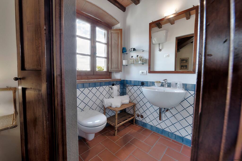 One of the 5 bathrooms