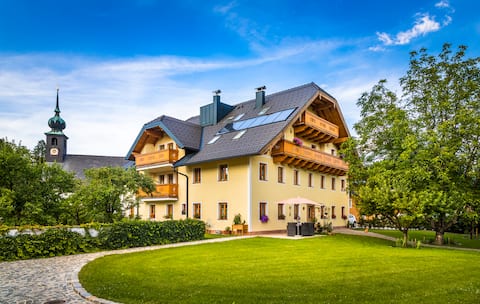 Country house apartment Seidenwebergut 1