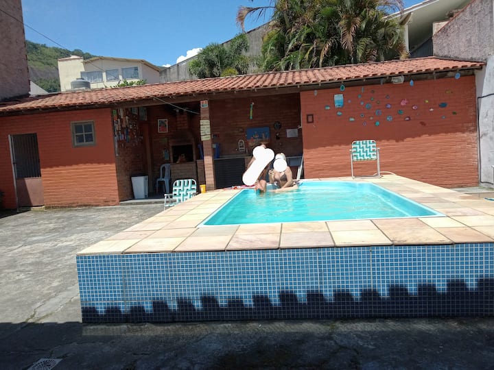 Casa Na Praia C/ Piscina. - Niterói