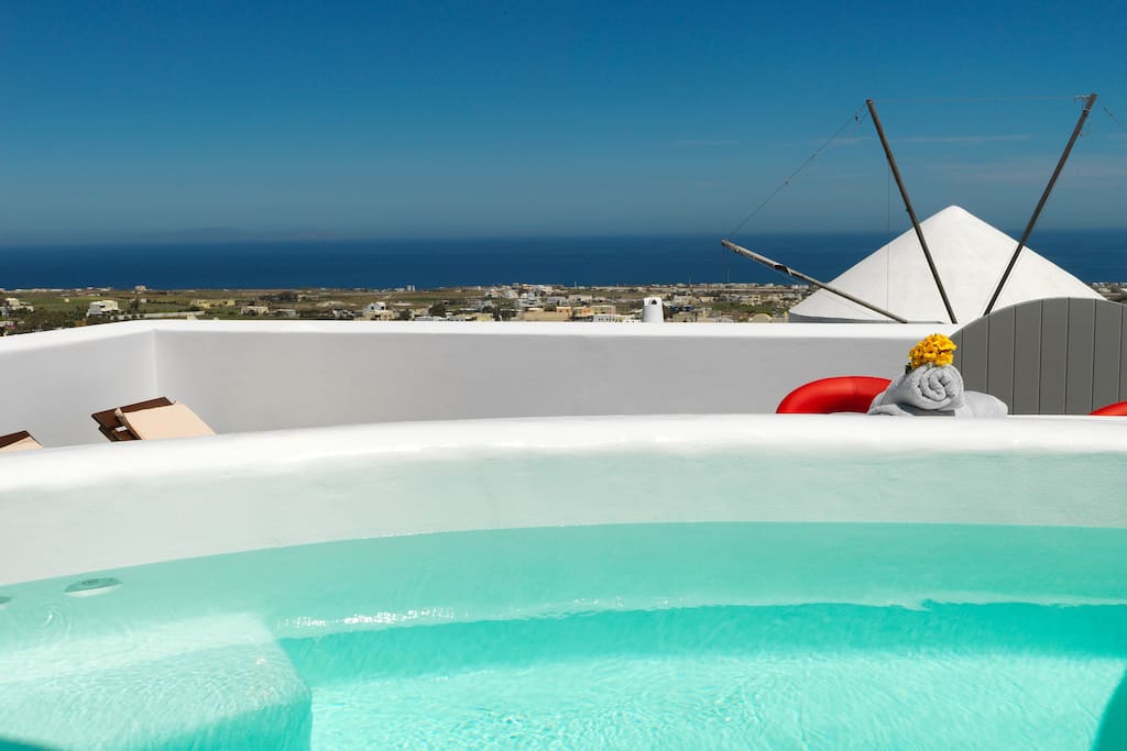 “Drops Complex” #authenticsantorini #dropscollectionsantorini #santorinivothonas