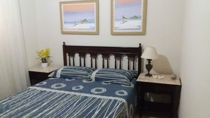 Chumba cha kulala 3 - Kitanda cha watu wawili - Na Kiyoyozi na Dari