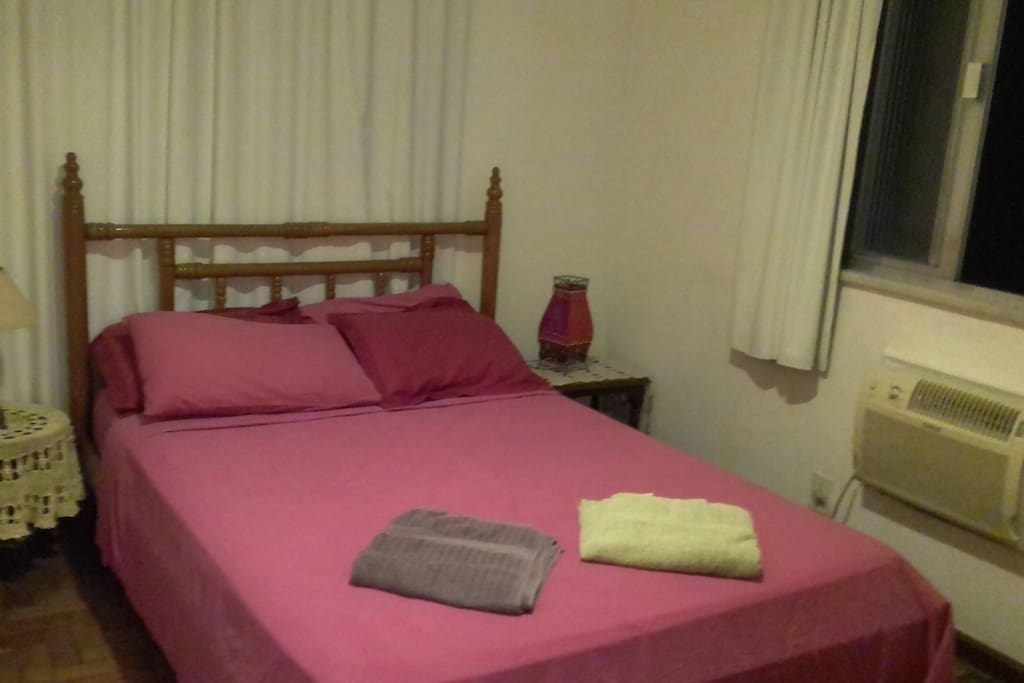 Quarto 1/Double Room w/double bed