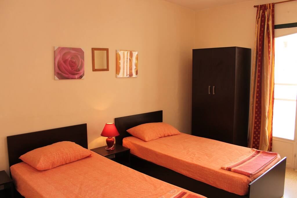 Main bedroom - twin beds