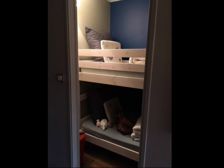 Habitación en cabaña con 2 literas para niños o adultos