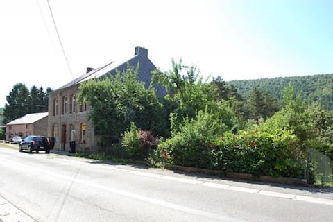 Top performing Airbnb: Cozy cottage in nature in Viroinval