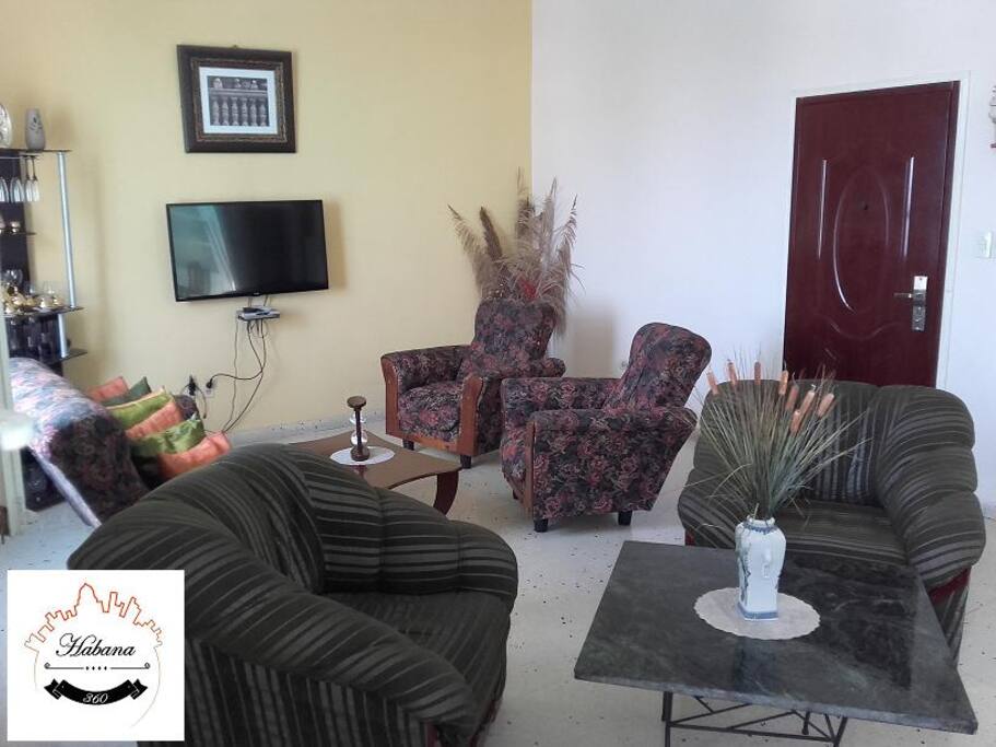 Confortable Living Room, con capacidad para 9 personas.