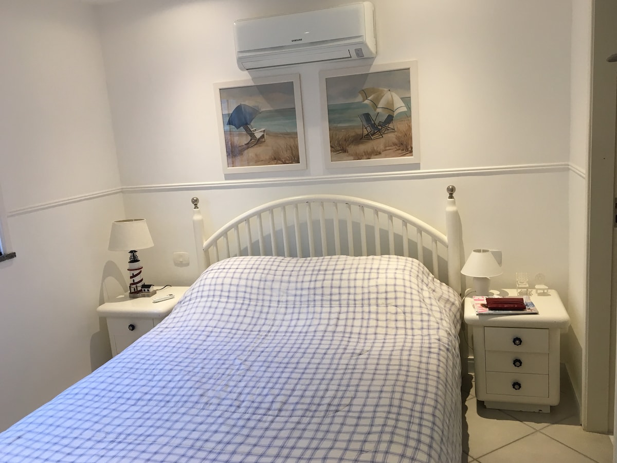 Двоен суит с двойно легло и сплит климатик