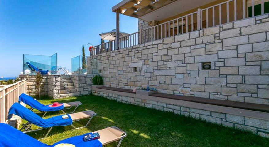 Dilira Villas Diana gallery image 5