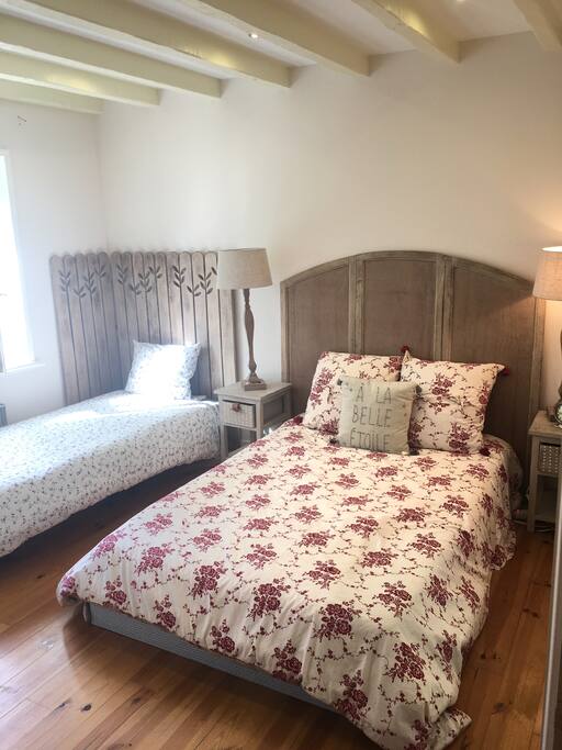 1ère chambre 1er étage - 3 couchages