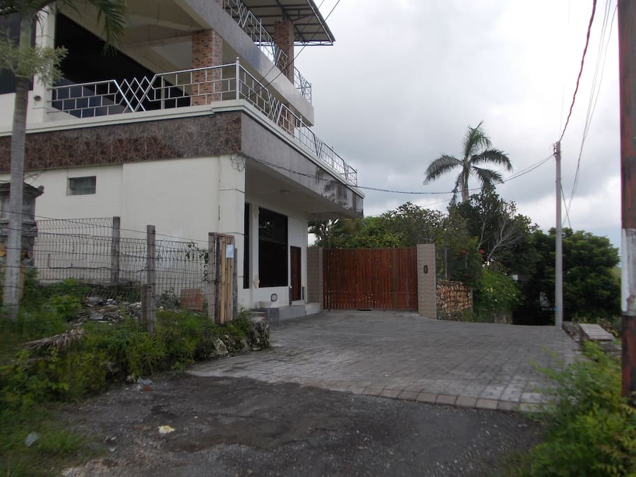 2 unit ground apartment villa with best wide view ocean