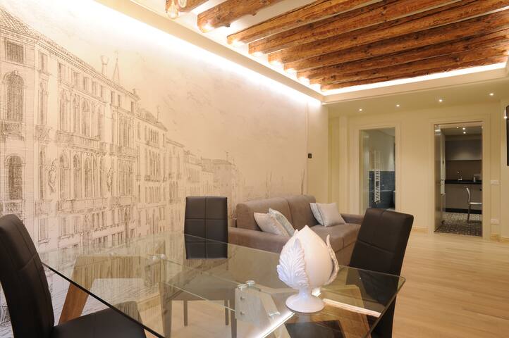 Cà XXII Marzo Boutique – codice ident. M0270429357 gallery image 5