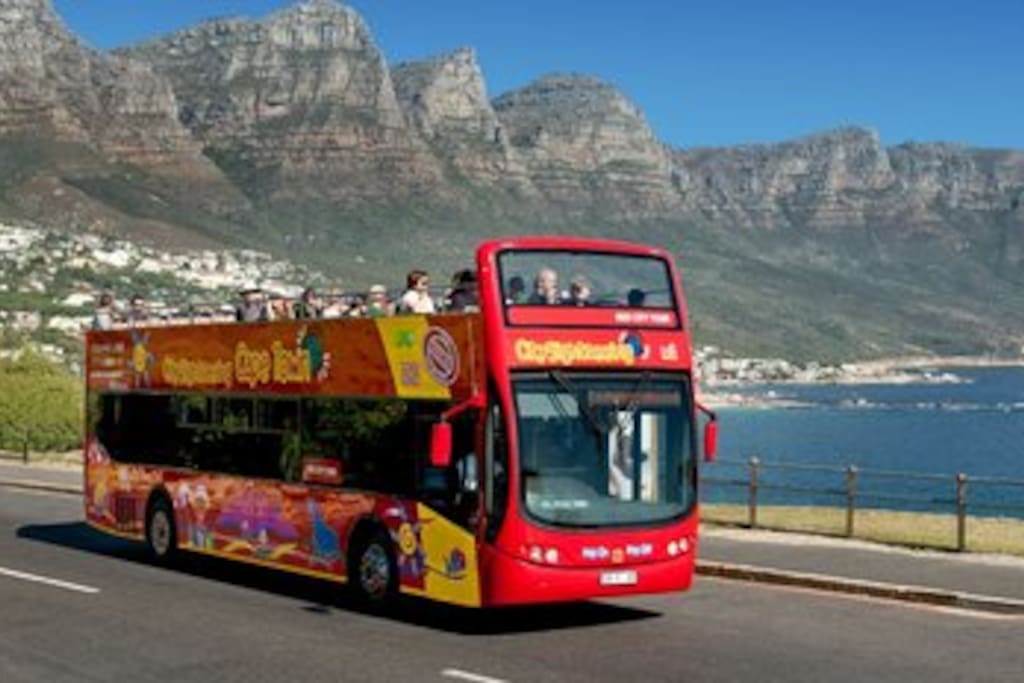 Hop On-Hop Off Buss