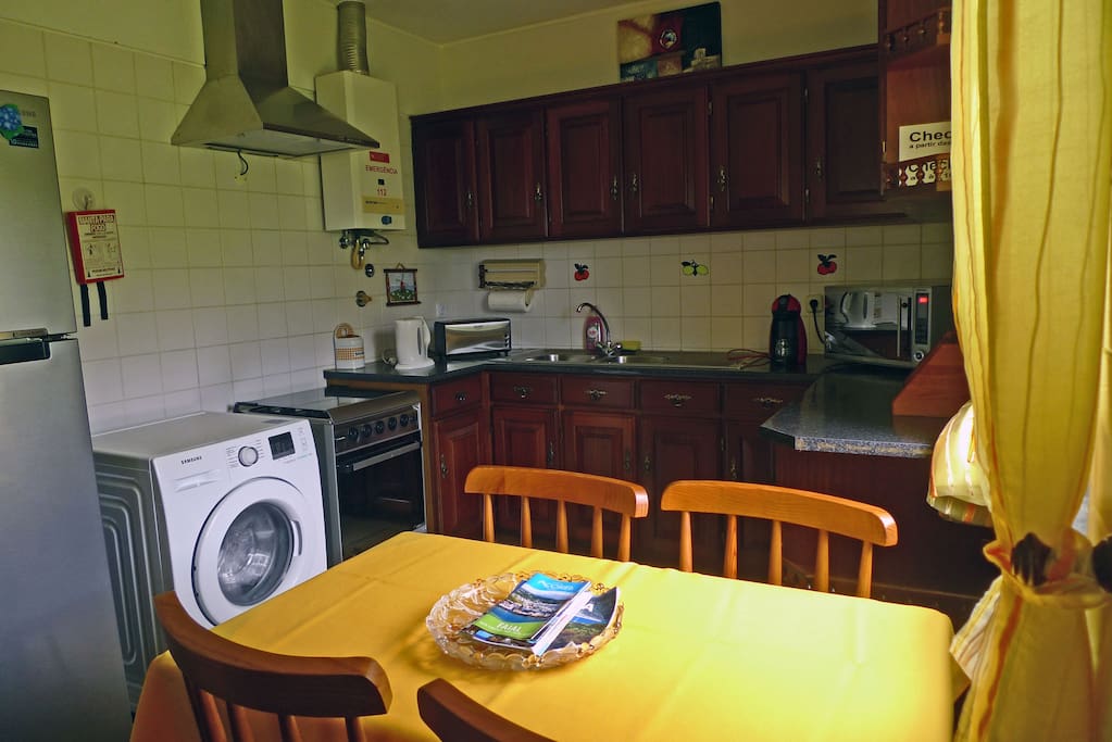 Fully equipped kitchen diner