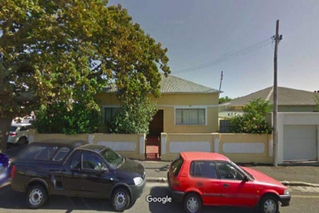 View of the house from the street