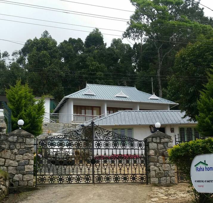 Front view of property