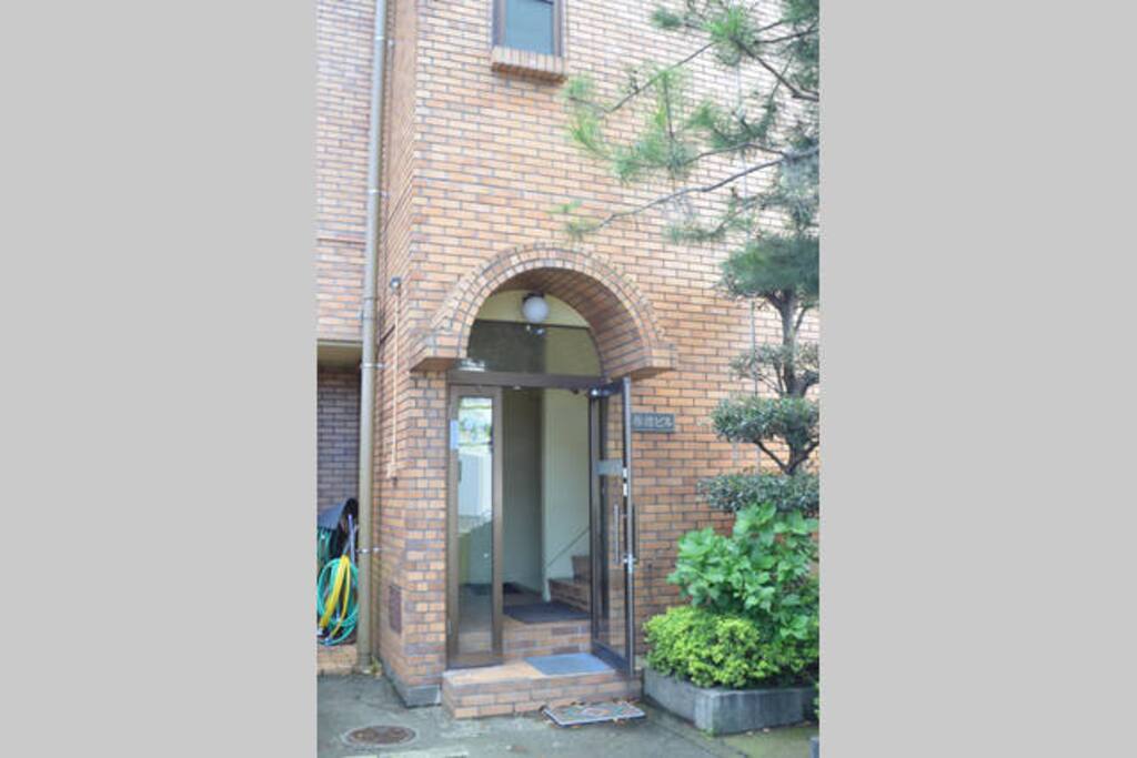 Shunki Bldg
建物入り口
entrance