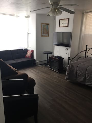 Comfortable 2 bedroom apt